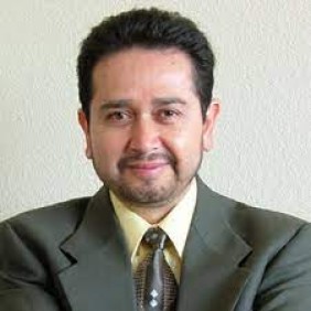 Roberto M Soto